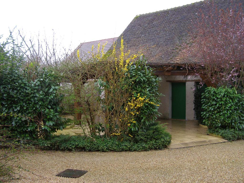 Logis Auberge A La Tete De Lard La Ferte-Imbault Luaran gambar